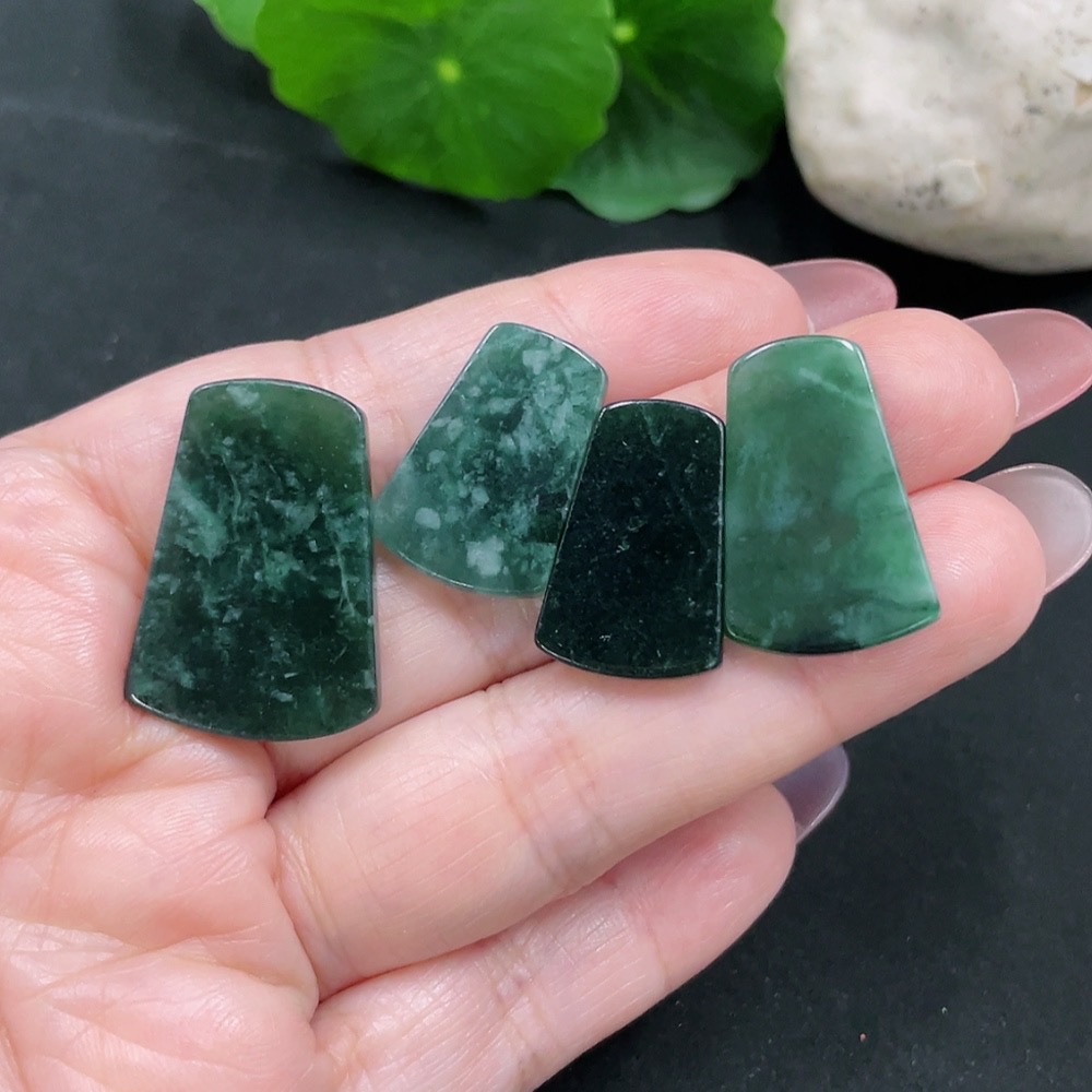 F34982869 Jadeite Plain Pendant Sell as a Lot