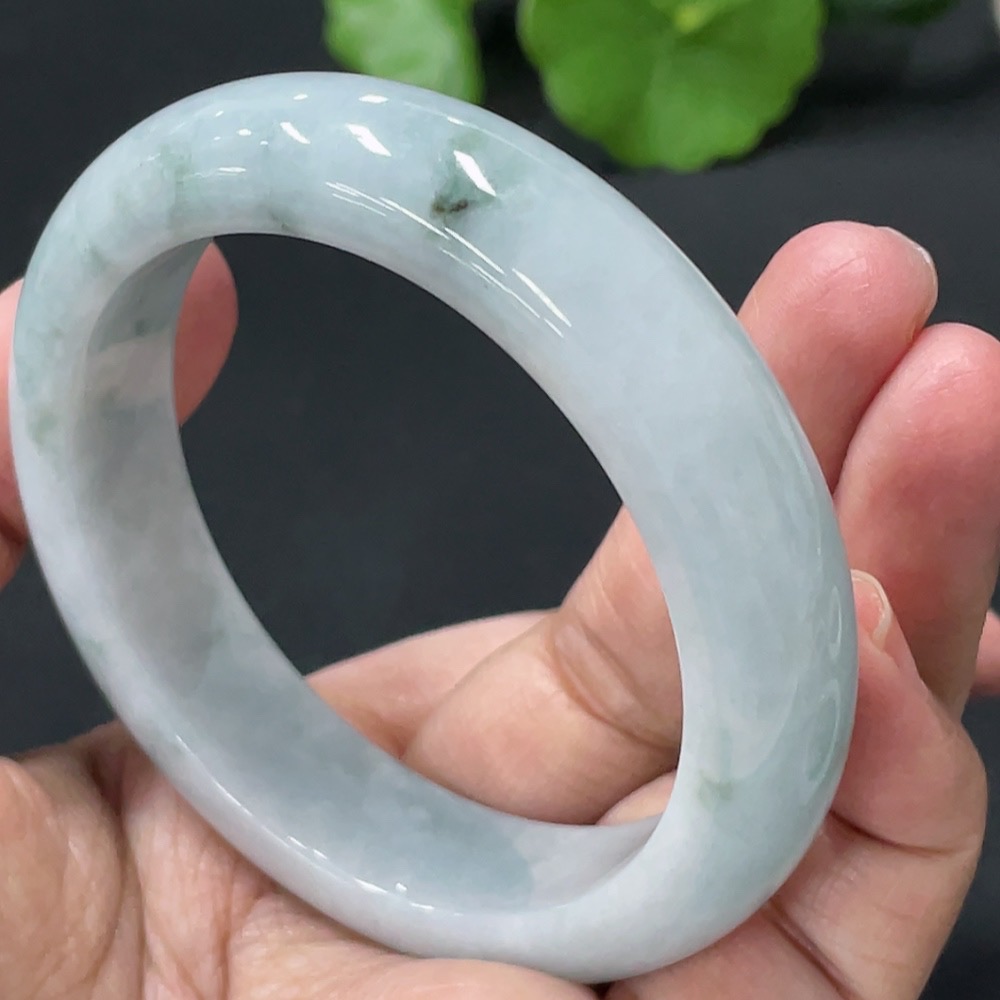 F29386960 Jadeite Circular Bracelet
