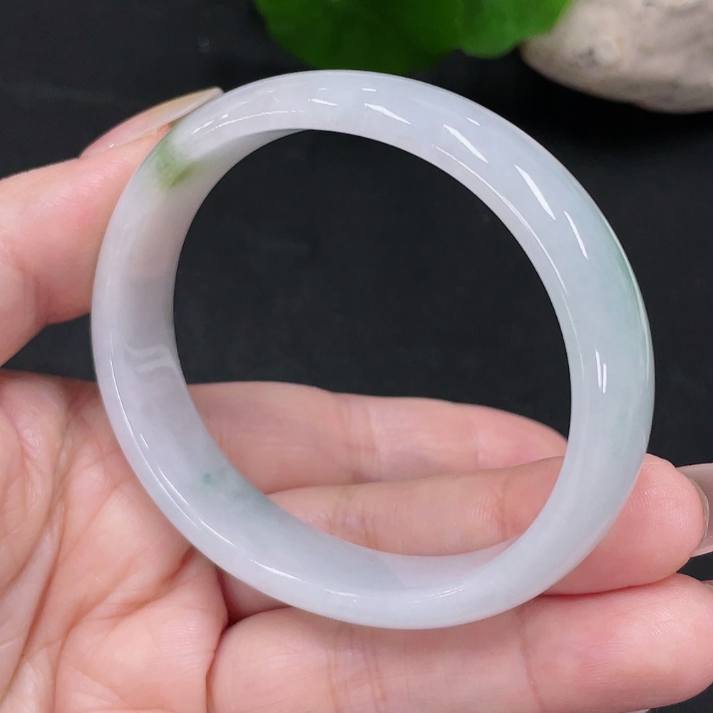 F34067796 Jadeite Concubine Bracelet Size 56/49.7 Total Weight Approx. 39.45g