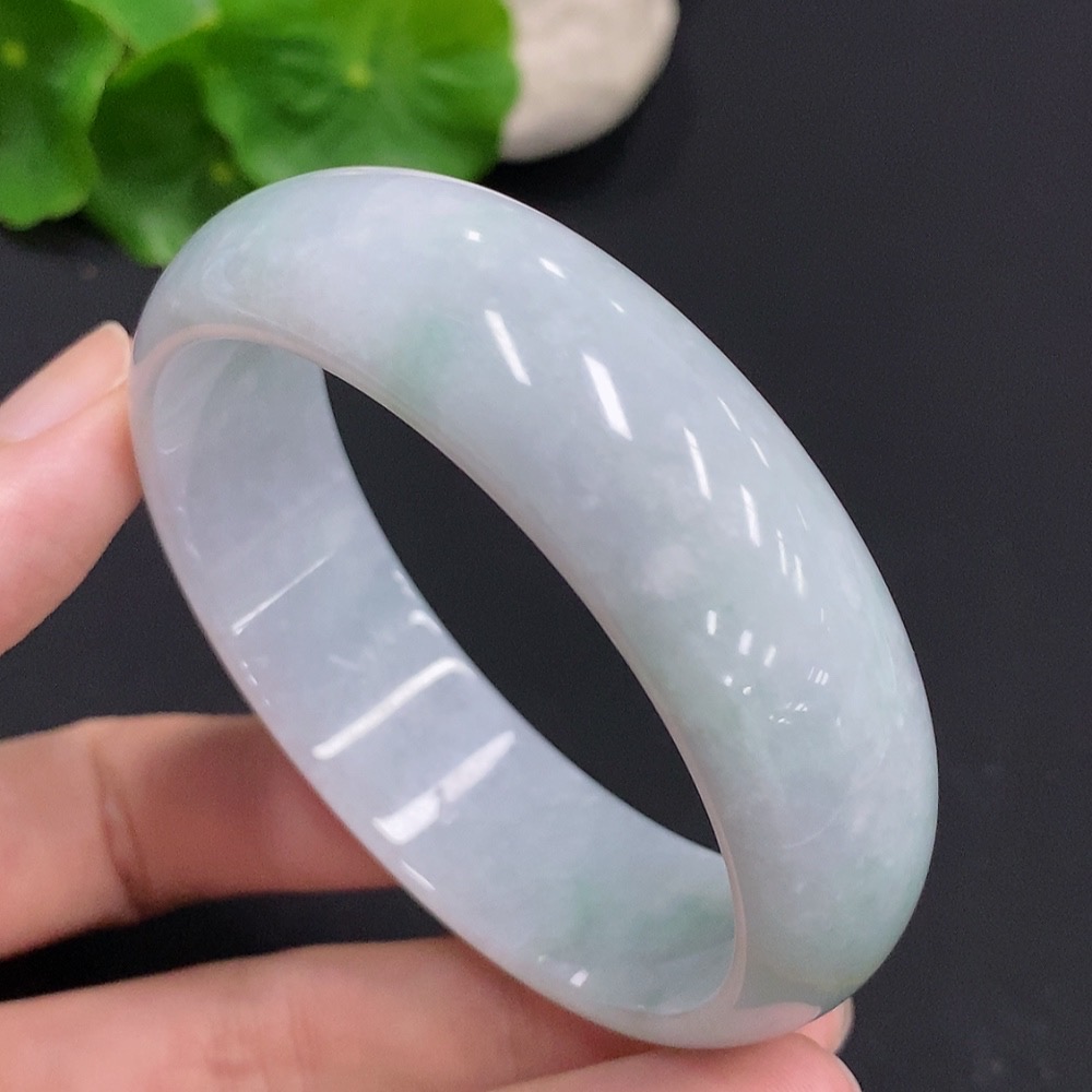 F30513919 Jadeite Round Bangle Total Weight Approx. 56.5g Size 56