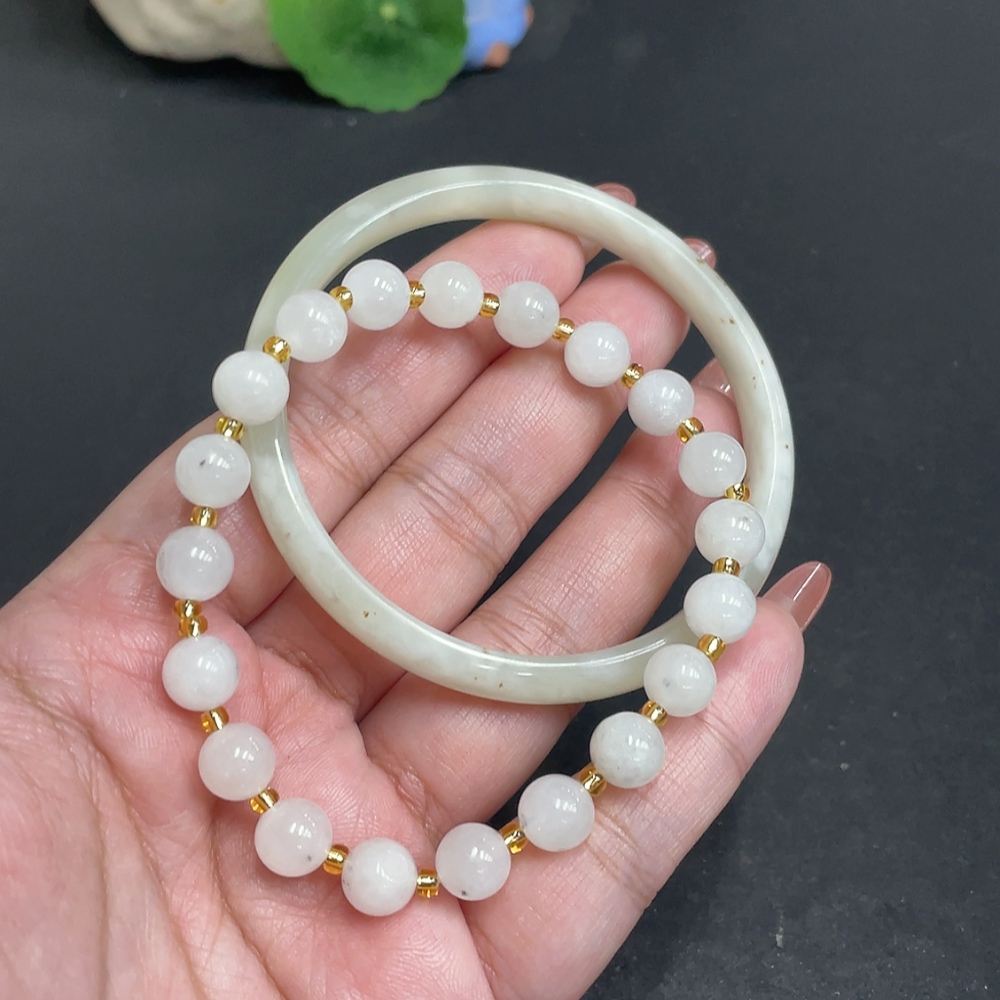 H35119561 Hetian Jade Round Bracelet Bracelet Total Weight Approximately 35.8g Containing Other Mineral Components