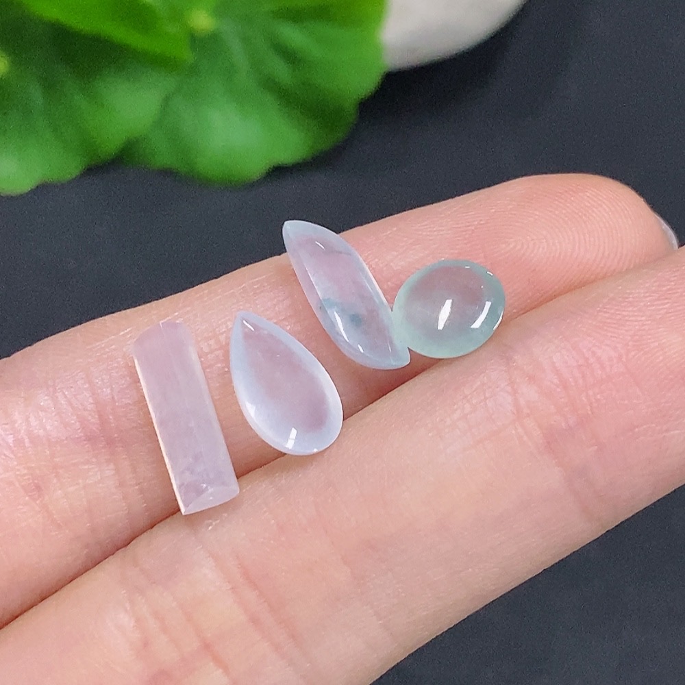 F32794310 Jadeite Inlaid Pieces Sell as a Lot