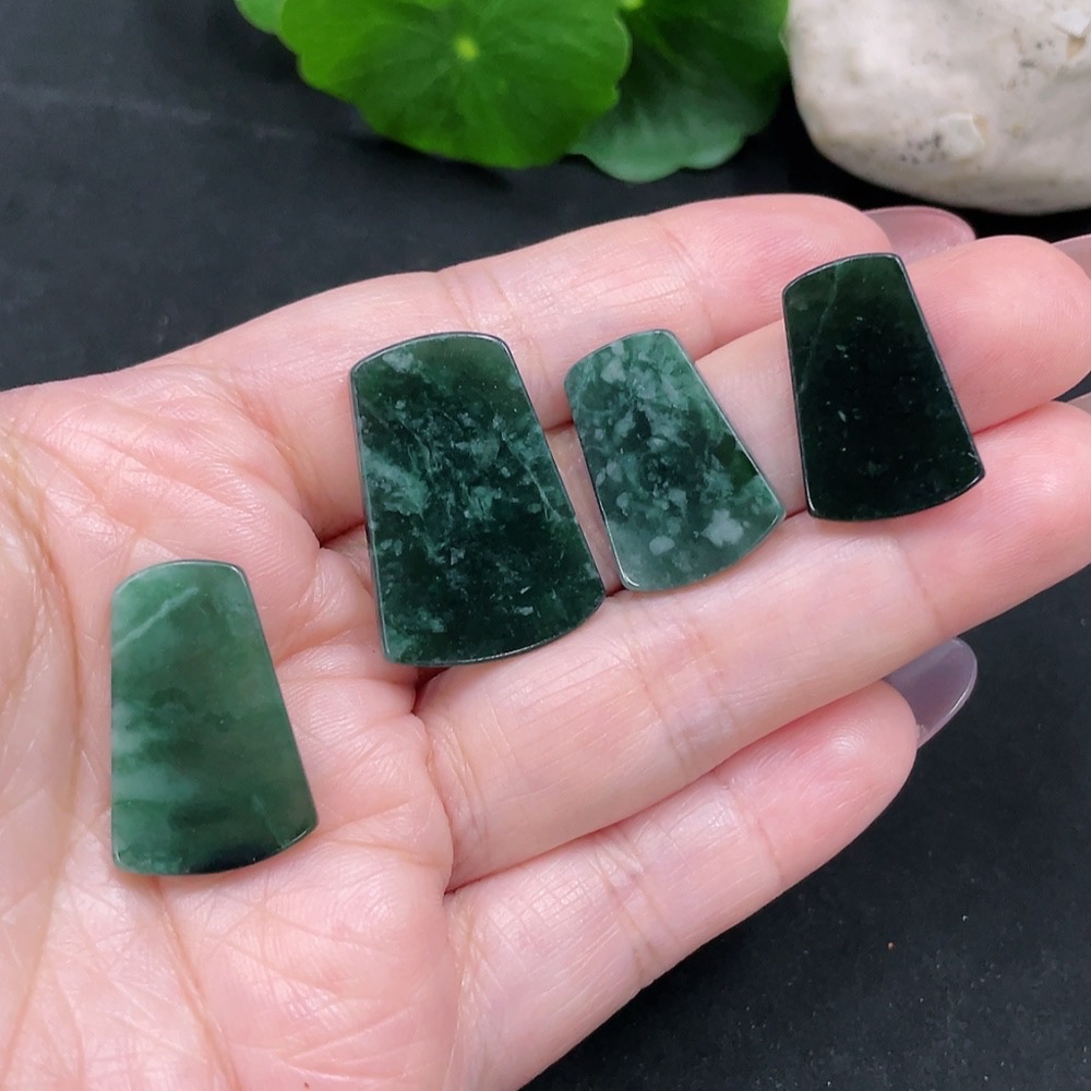 F34982869 Jadeite Plain Pendant Sell as a Lot