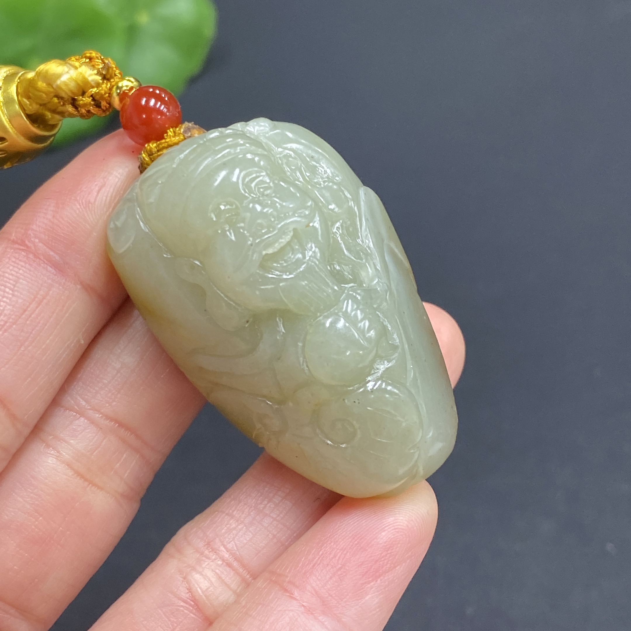 H25915040 Hetian Jade Handheld Ornament - God of Wealth