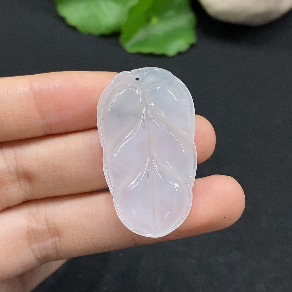 F33867294 Jadeite Leaf Pendant Total Weight Approx. 6.23g