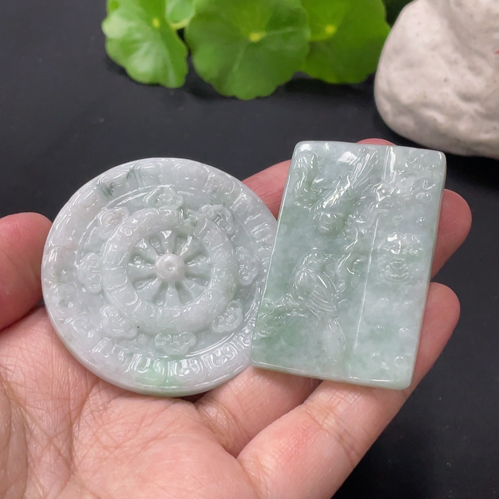 F31610077 JadeitePendant