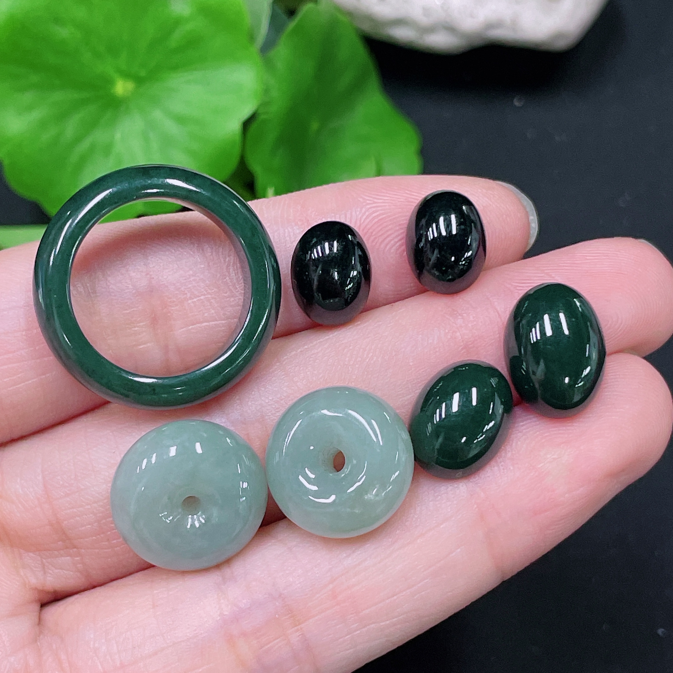 F33892360 Jadeite Beads with Cabochon and Ring Sell as a Lot Size 14