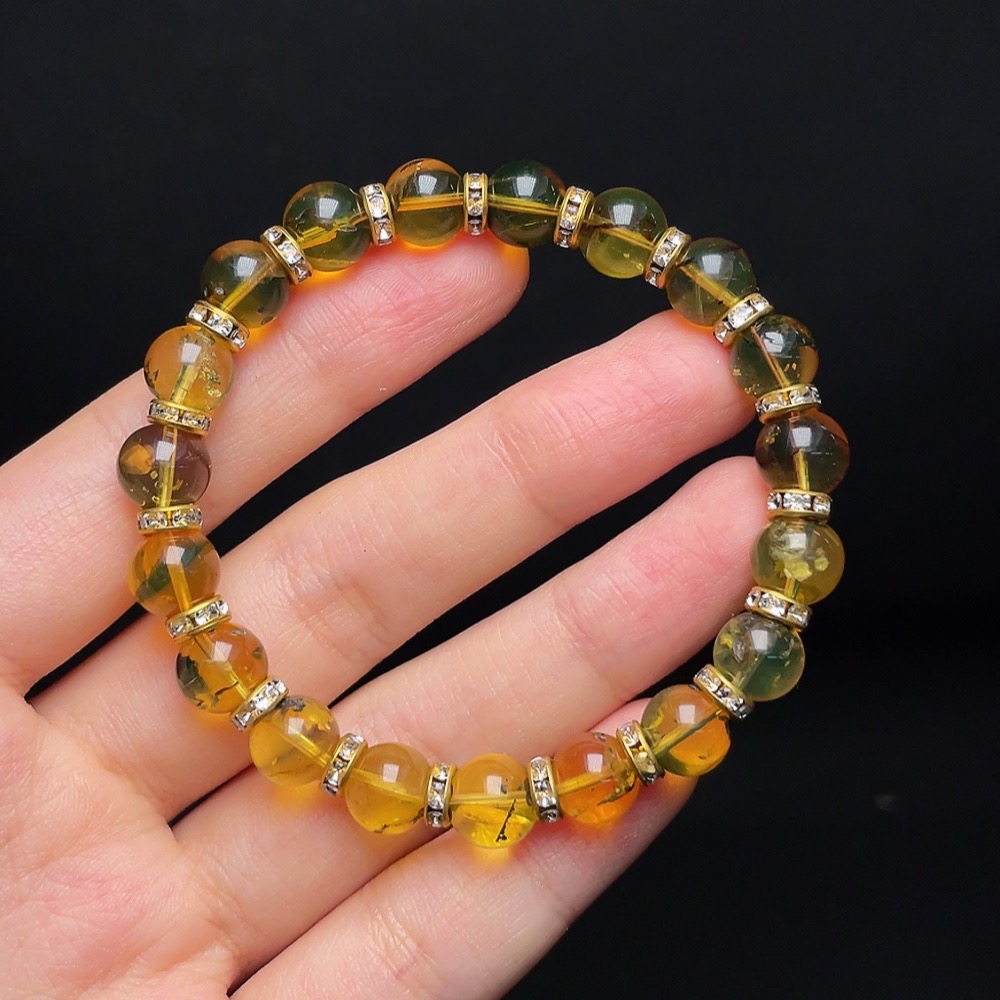C33843899 Amber Beeswax Bracelet Non-Gold Total Weight Approx. 7.5g Size About 8mm
