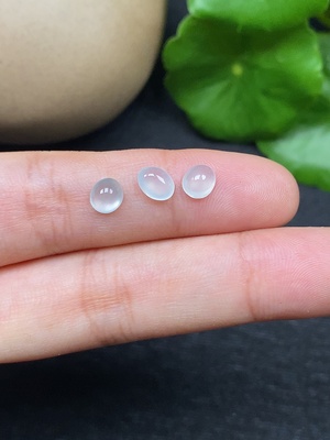 F46581336 翡翠镶嵌件 蛋面 一手走0.35g