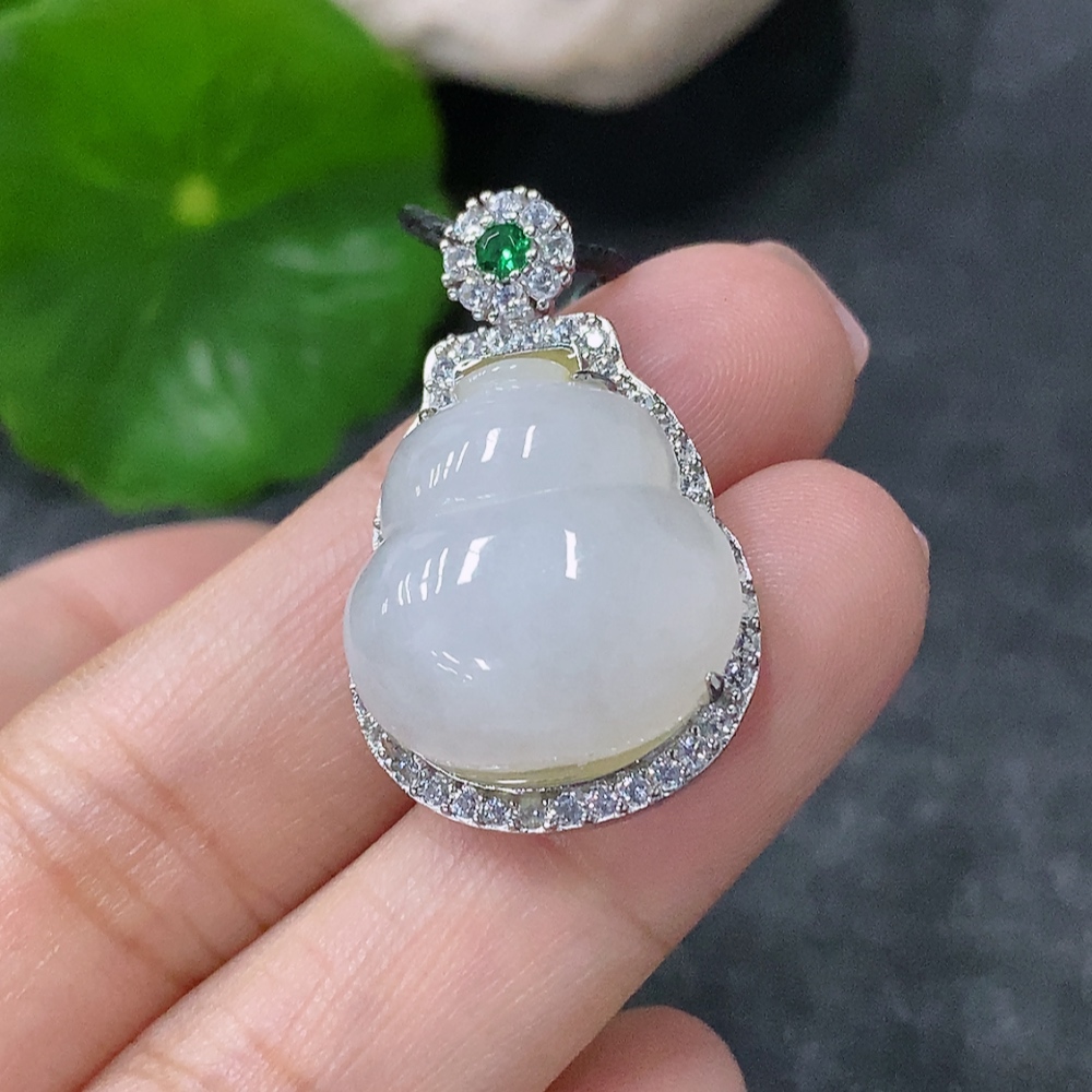F34976740 Jadeite inlaid gourd pendant non-gold total weight approx. 6.89g including rope