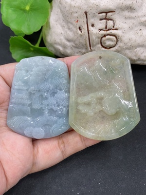 F46596010 翡翠山水牌挂件 货品总重约37.6g