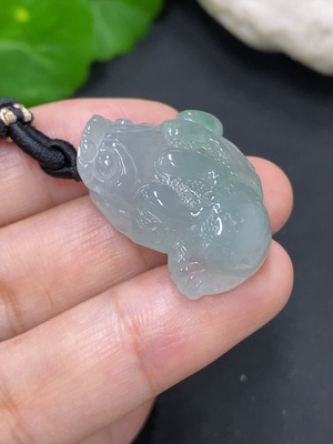 F42955553 翡翠挂件  金蟾 含绳货品总重约11.5g