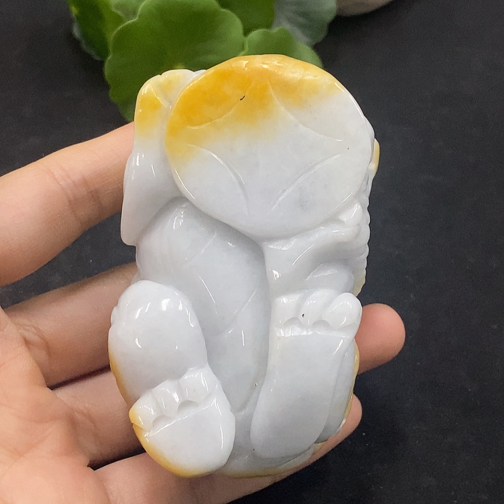 F30498564 Jadeite Pi Xiu Ornament Total Weight Approximately 279.21g Color Origin Undetermined