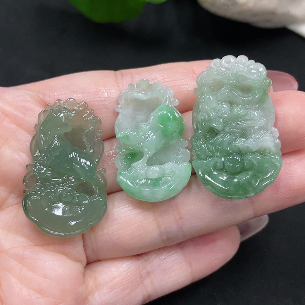 F34033816 Jadeite Pendants Sell as a Lot