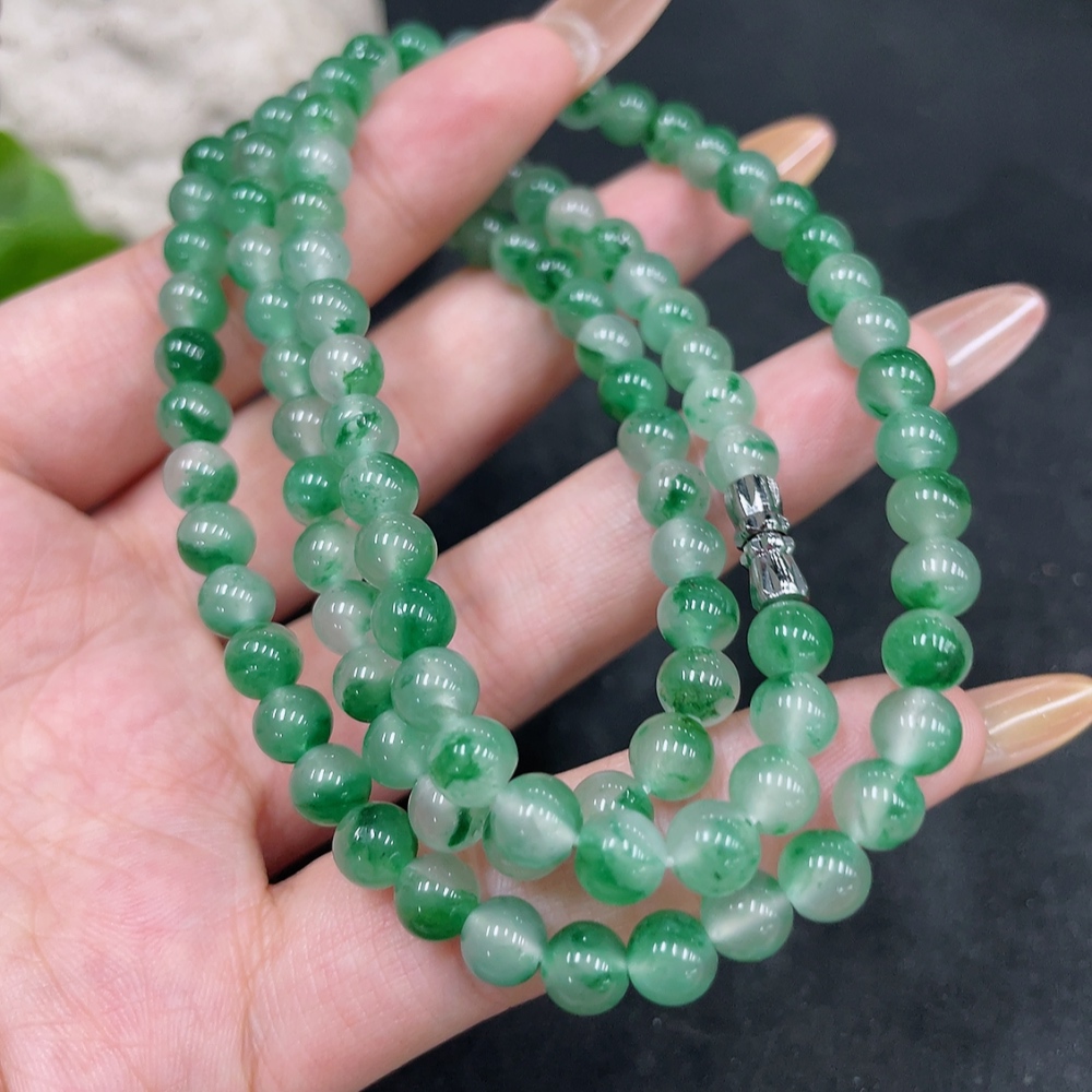 H32726228 African Emerald (Dulong Jade)