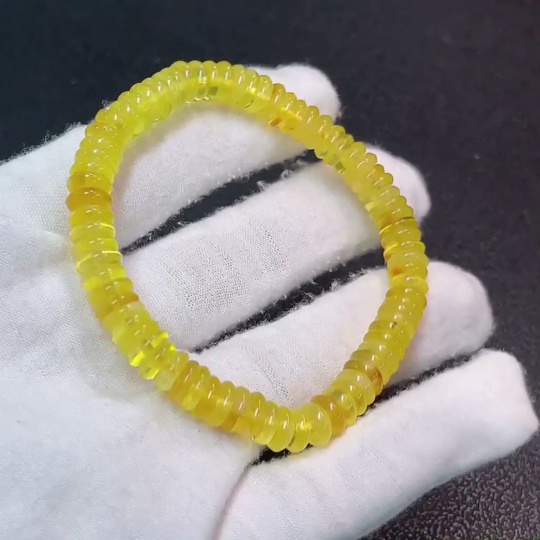 C32744146 Amber Beeswax Bracelet, Total Weight Approx. 6.8g, Size About 7.1mm