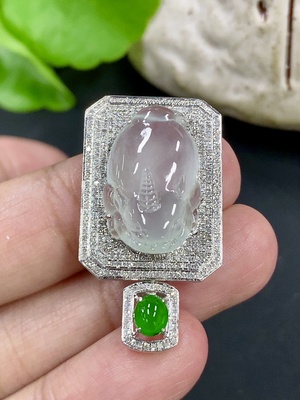 F46596905 翡翠三足金蟾镶嵌吊坠  18k金镶 配镶钻石 货品总重约6g
