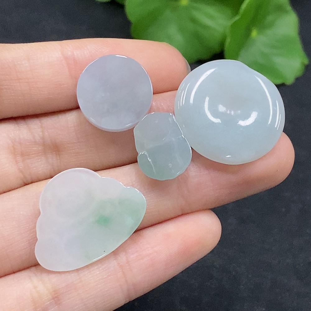 F32753414 Jadeite Pendant