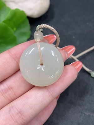 H34981182 Hetian Jade Pendant, Peace Buckle, Total Weight (including rope) 22.2g