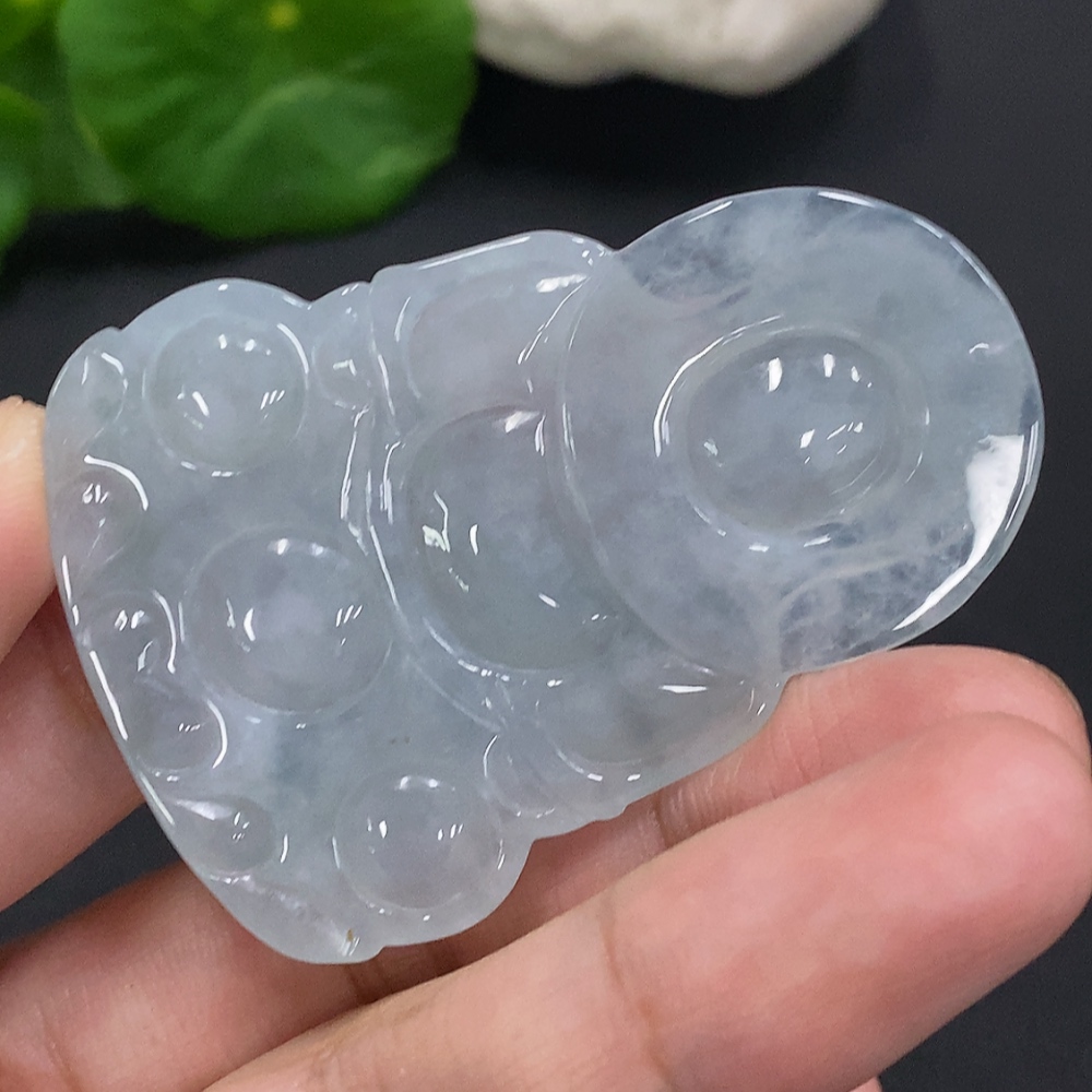 F33856717 Jadeite Guanyin Pendant, Total Weight Approx. 20.4g