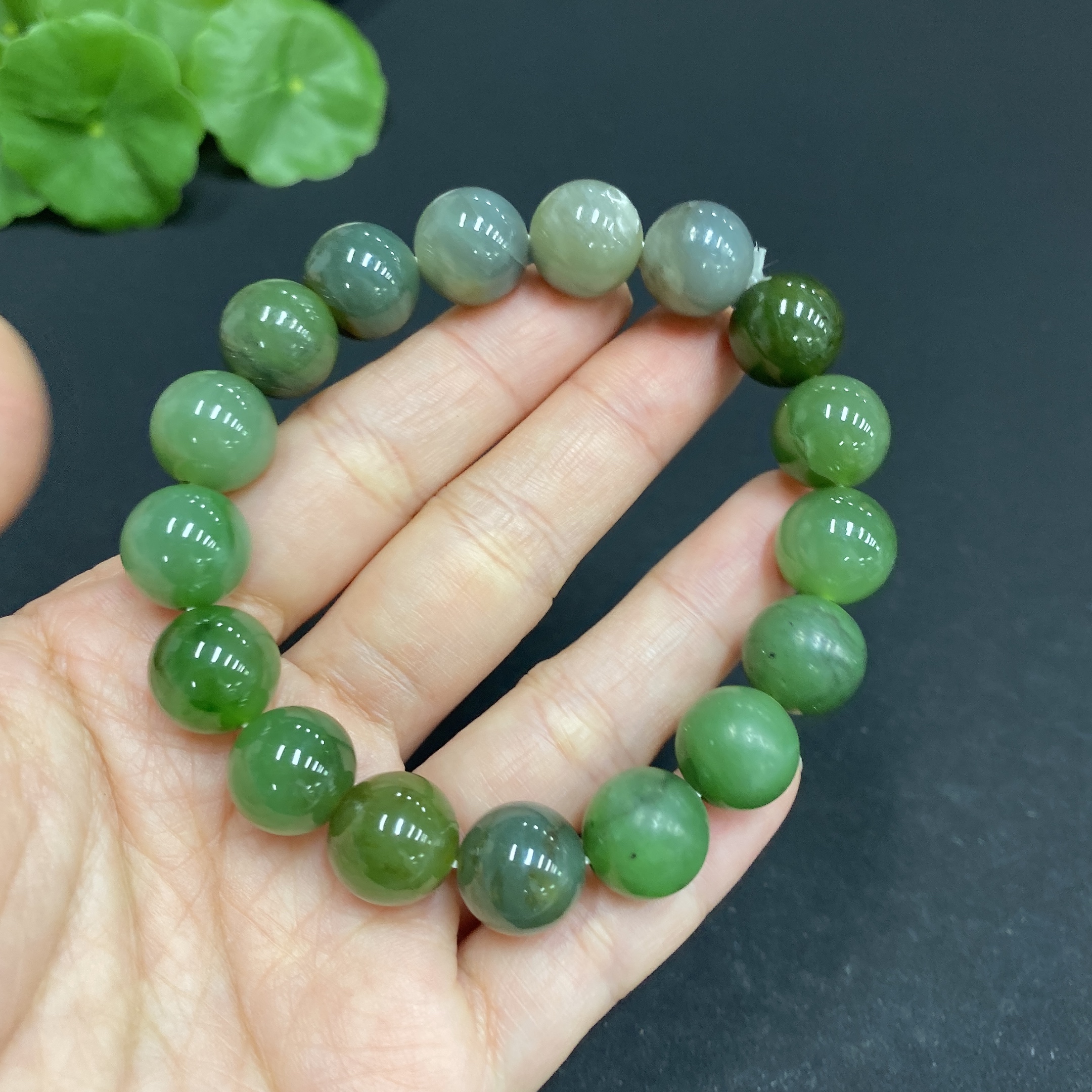 H32814023 Hetian Jade Bracelet, approx. 11.8mm beads, total weight about 45.5g