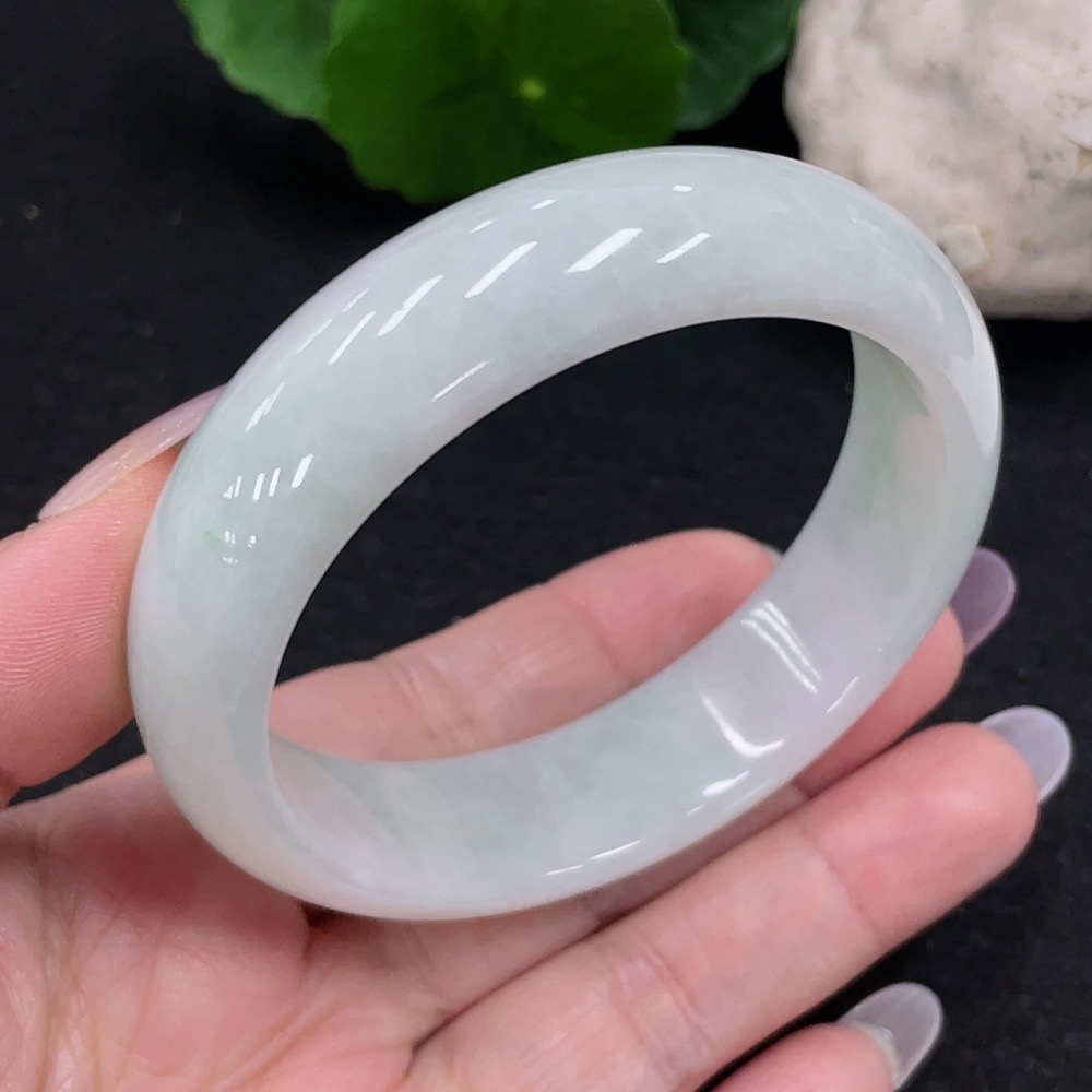 F33918106 Jadeite Round Bangle Size 57.5 Total Weight Approx. 67.9g