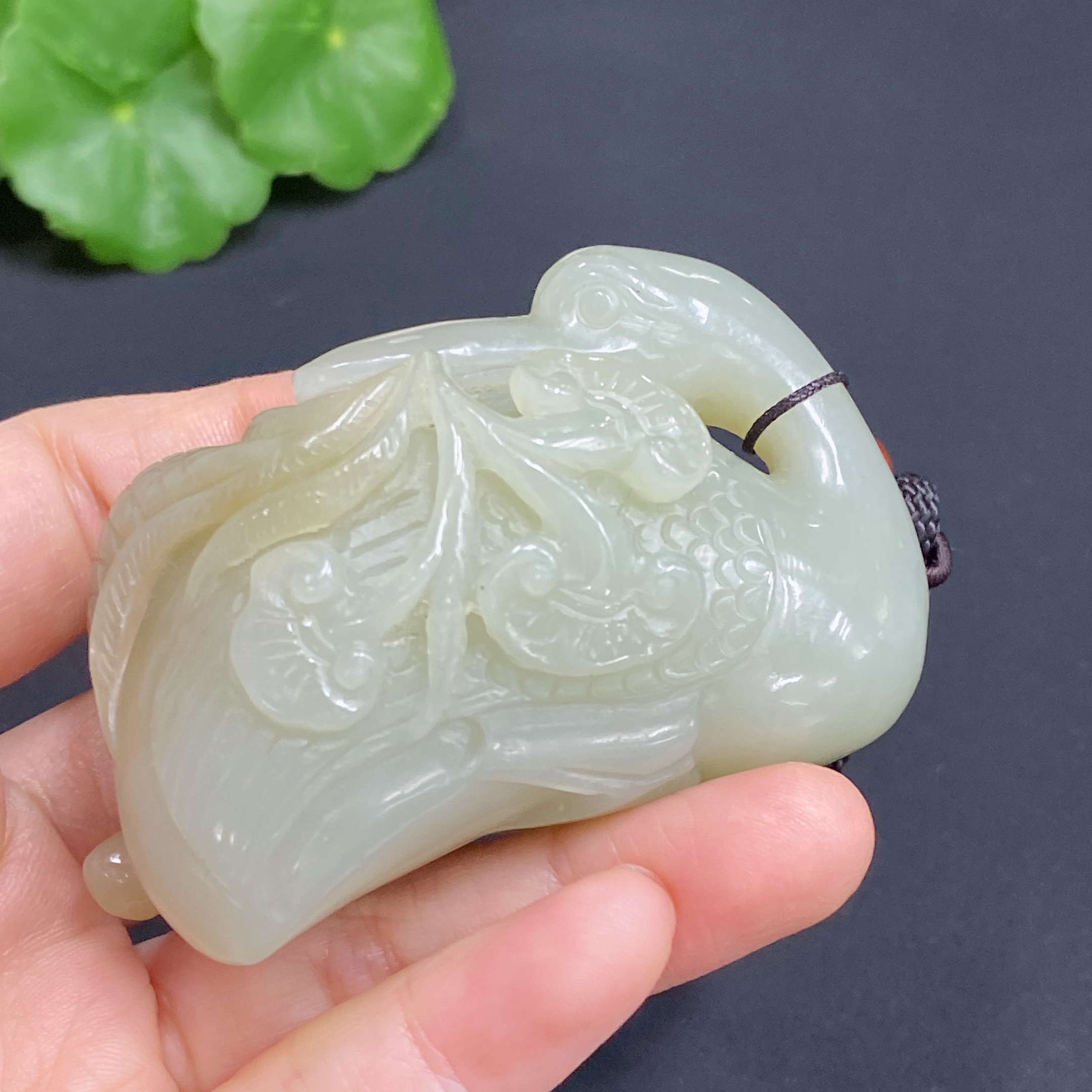 H28213488 Hetian Jade Handheld Piece Swan