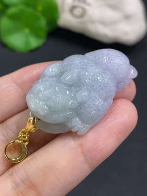 F26036233 Jadeite Three-legged Golden Toad Pendant Non-gold Inlaid Total Weight About 21g