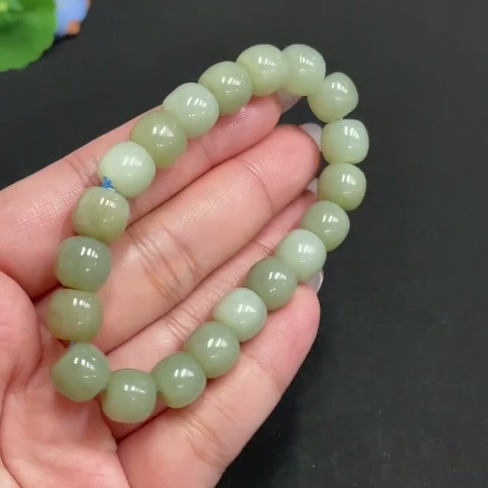 H33900759 Hetian Jade Bracelet, Approx. 9.8mm Beads, Total Weight Approx. 32.3g