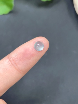 F16793163 Jadeite cabochon, total weight 0.141g