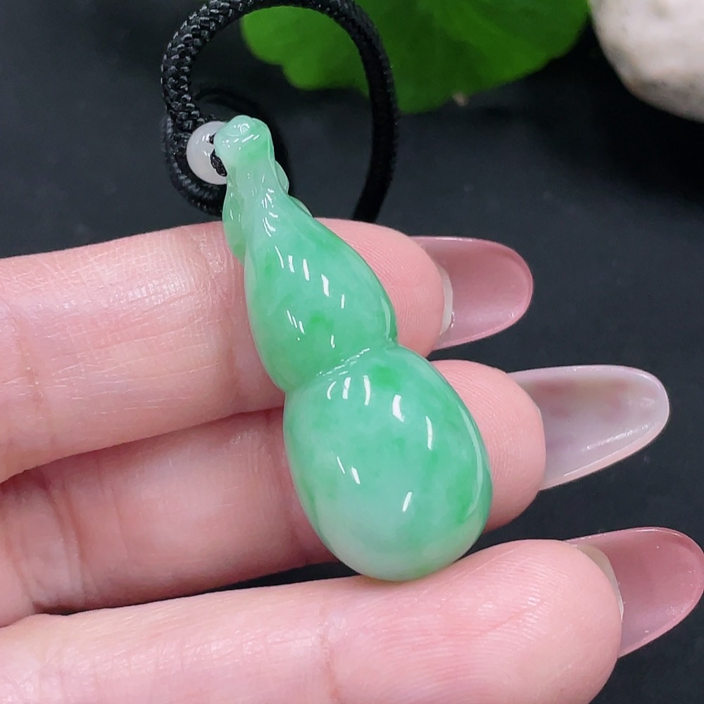 F34032097 Jadeite Gourd Pendant Total Weight Approx. 13.4g (Including Rope Weight)