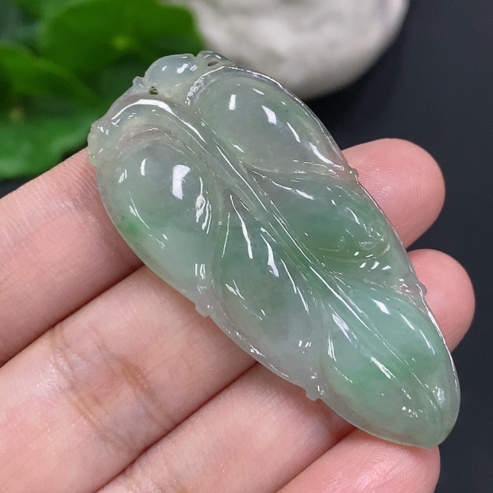 F34050247 Jadeite Leaf Pendant Total Weight Approx. 10.7g