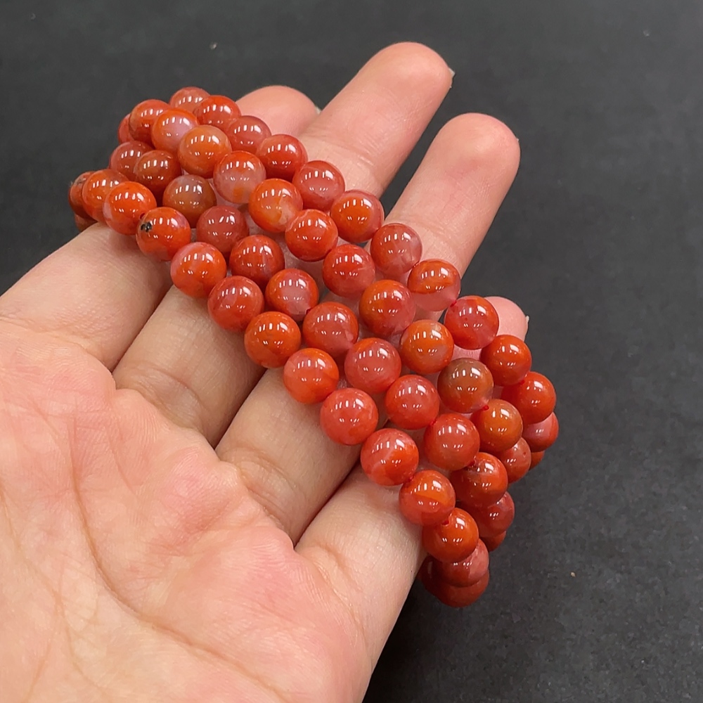 C17945563 South Red Agate Bead Strand, Approx. 66.58g, 7.6mm, Visible Organic Matter