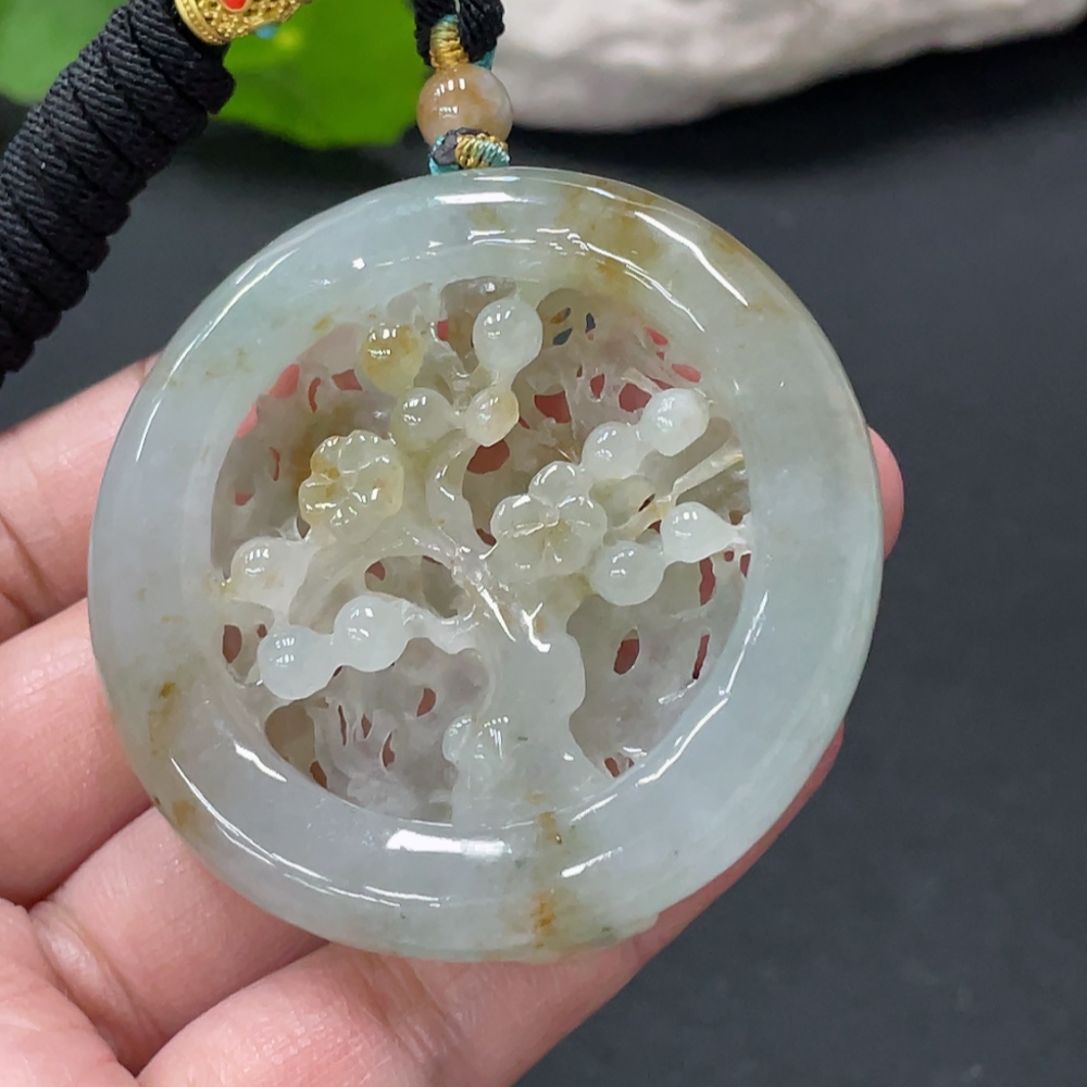 F33945734 Jade/lucky double happiness pendant