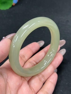 H41922310 Hetian Jade Round Bracelet Size 55.8 Total Weight Approx.56g