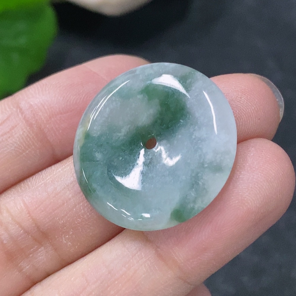 F32791574 Jadeite Peace Knot Pendant Total Weight Approx.4.24g