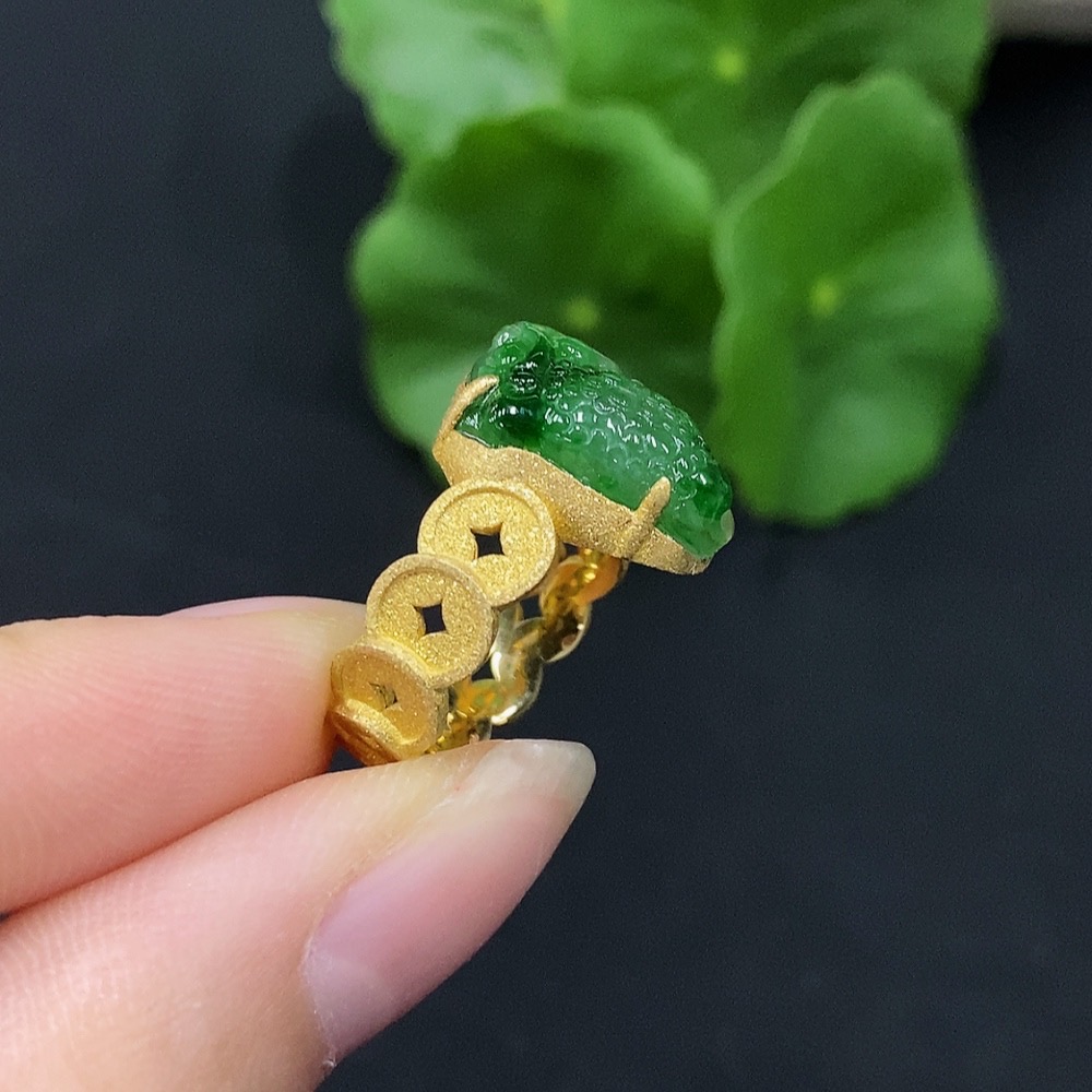 F28252261 Jadeite and Diamond Ring in 18K Gold Size 10 Total Weight Approx. 5.17g