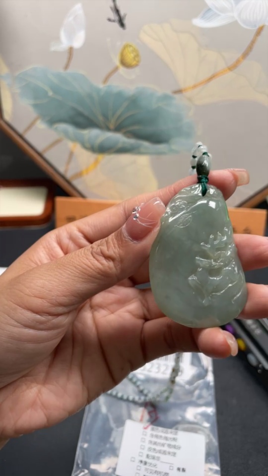F30523229 Jadeite Pendant Deer Plaque Total Weight Approx. 37.97g Including Chain Color Origin Undetermined
