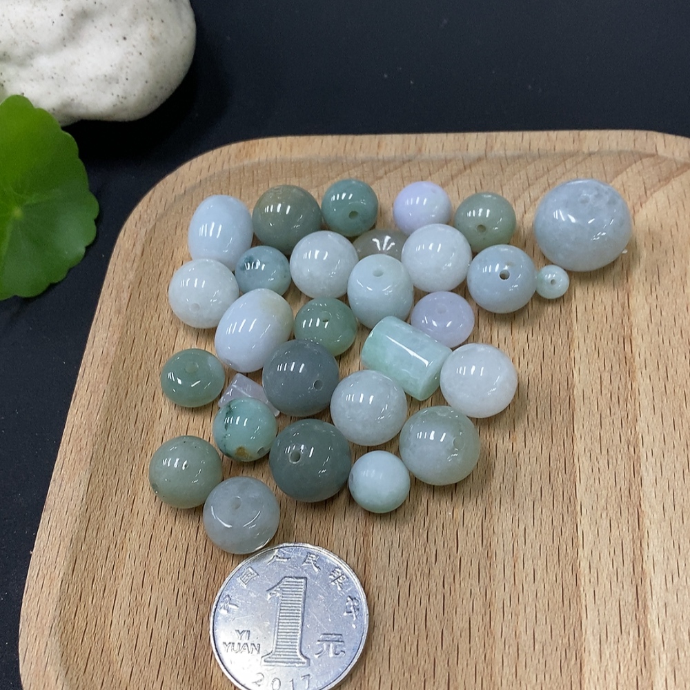F30456122 Jadeite Pendant Sell as a Lot