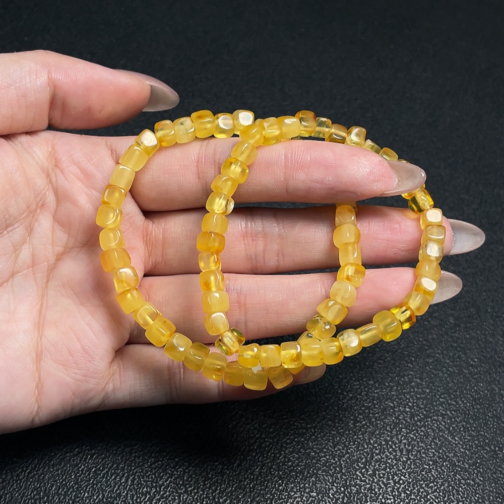 C35096641 Amber Beeswax Bracelet, Total Weight Approx. 7.59g, Sell as a Lot