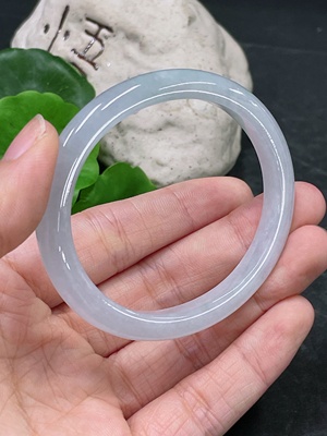 F32748198 Jadeite Noble Consort Bracelet Total weight about 25.65g Size 55.2/Short diameter 49