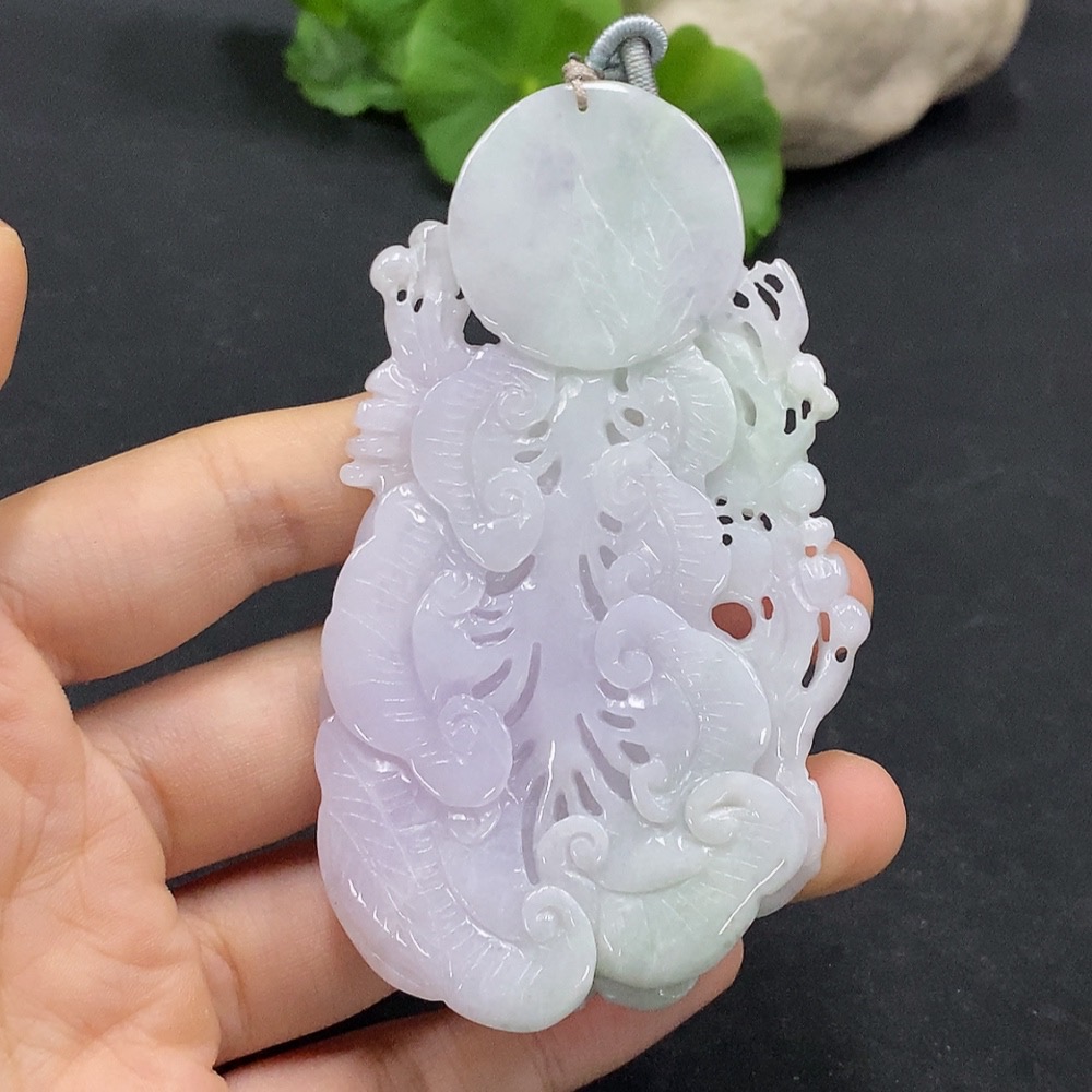 F31604061 Jadeite Phoenix Pendant Total weight approximately 53.52g
