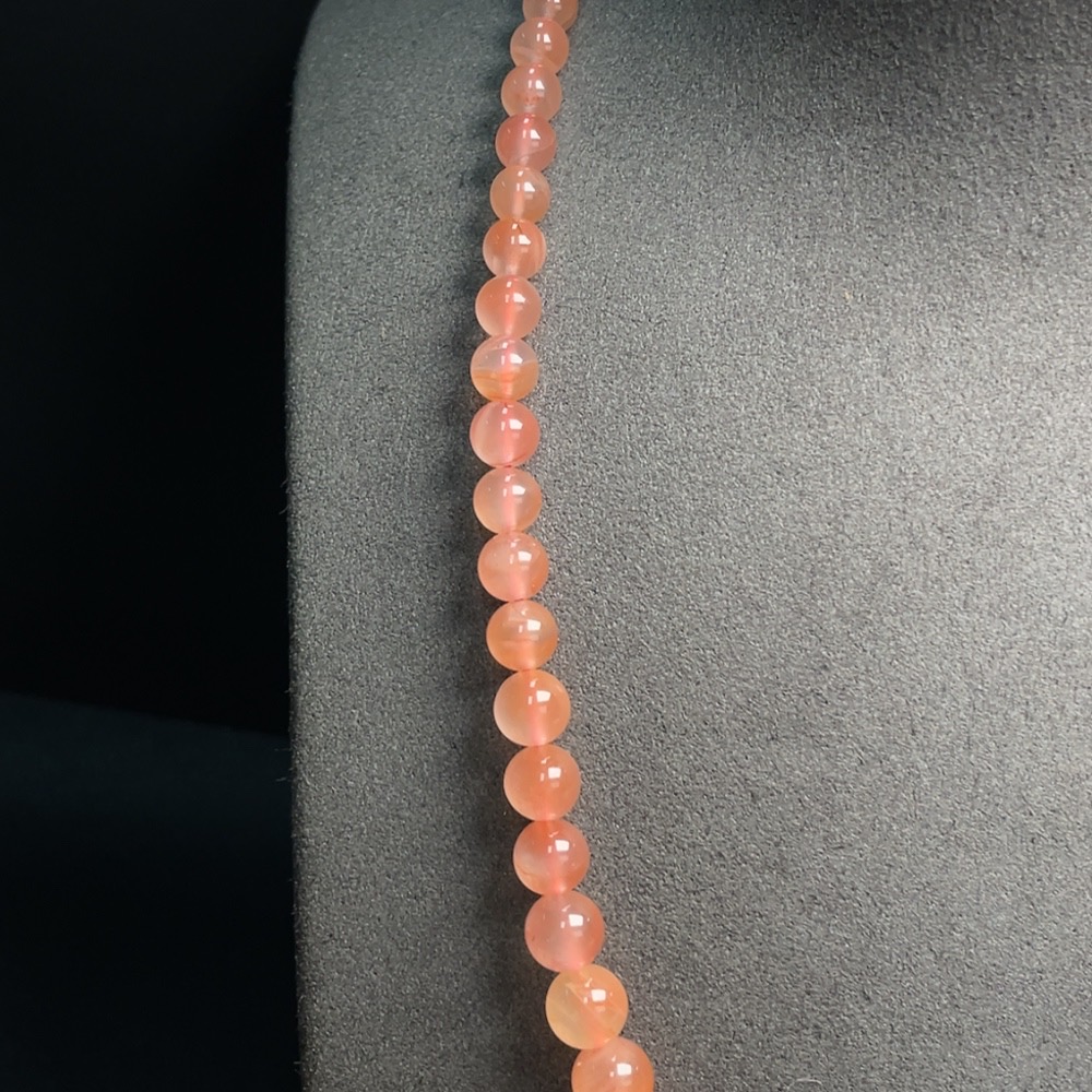 C29370889 South Red Agate Bead Strand Non-Gold Setting Approx. 4.1-12.4mm Total Weight About 38.42g Visible Organic Matter