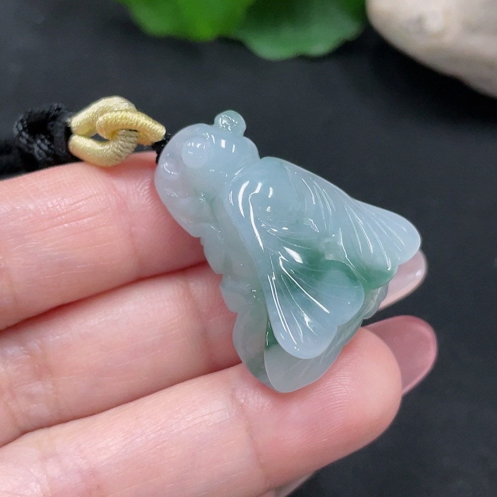F34032858 Jadeite Pendant Total Weight About 16.7g (Including Rope Weight)