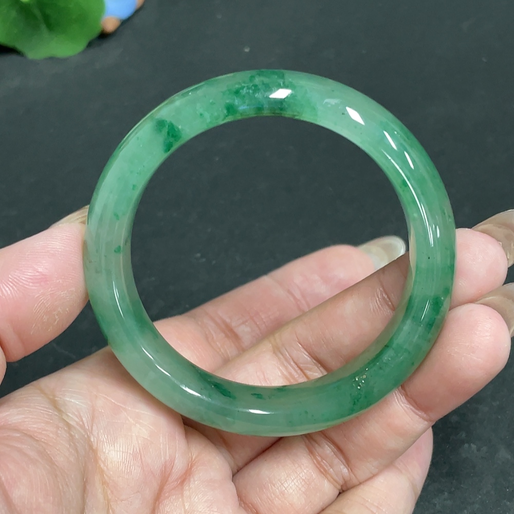 H30551772 African Emerald (Dulong Jade)