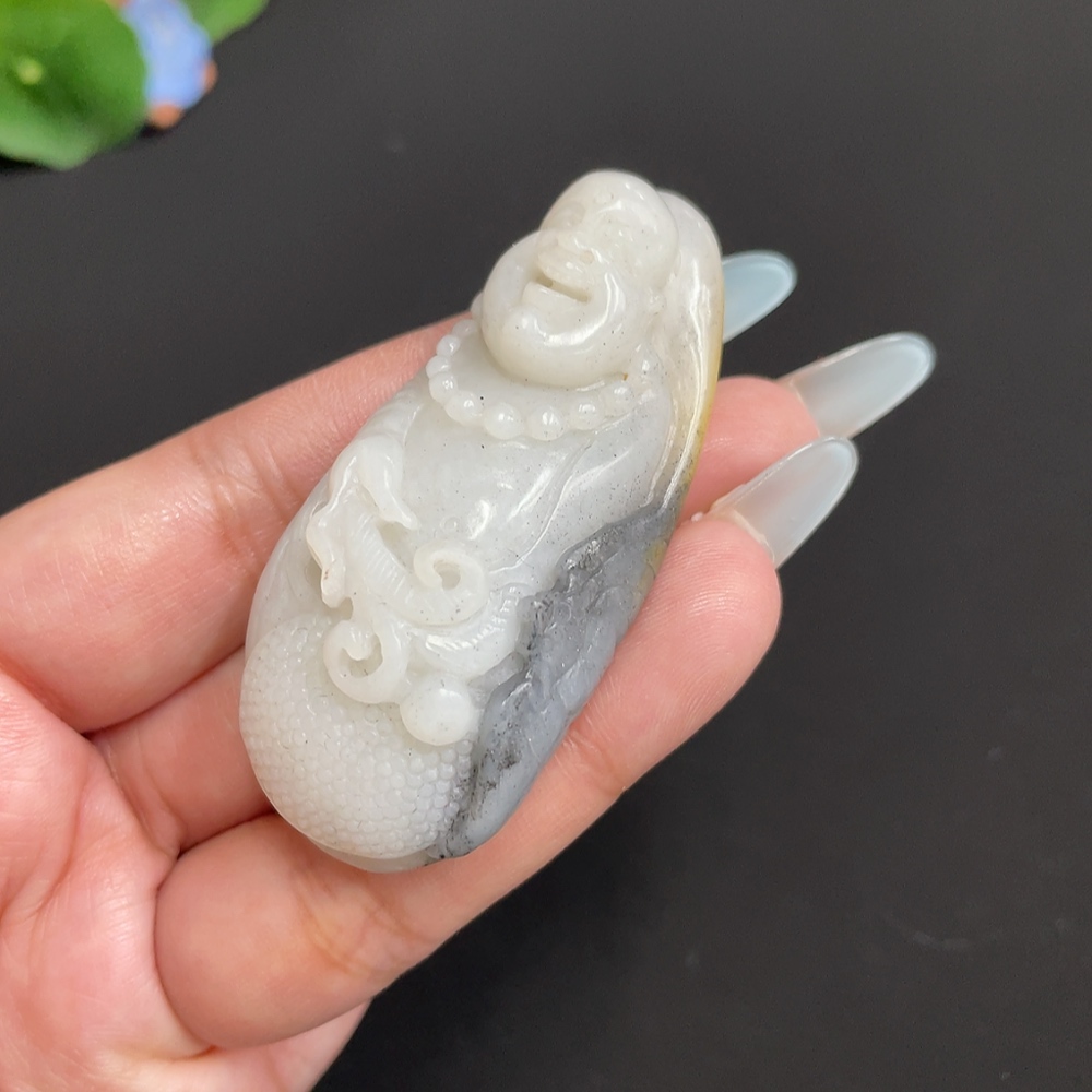 H31598645 Hetian Jade Pendant - Buddha Figure - Undetermined Skin Color Origin - Total Weight Approx. 46.4g