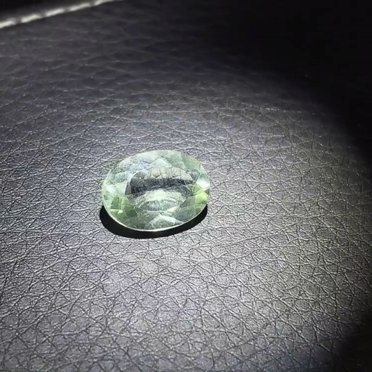 C25910648 Crystal Rough Stone Total Weight Approx. 4.03ct