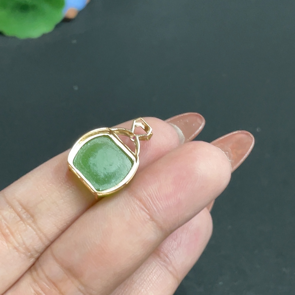 H34010558 Hetian Jade Inlaid Pendant, Plain Pendant, 18k, Total Weight Approx. 2.1g