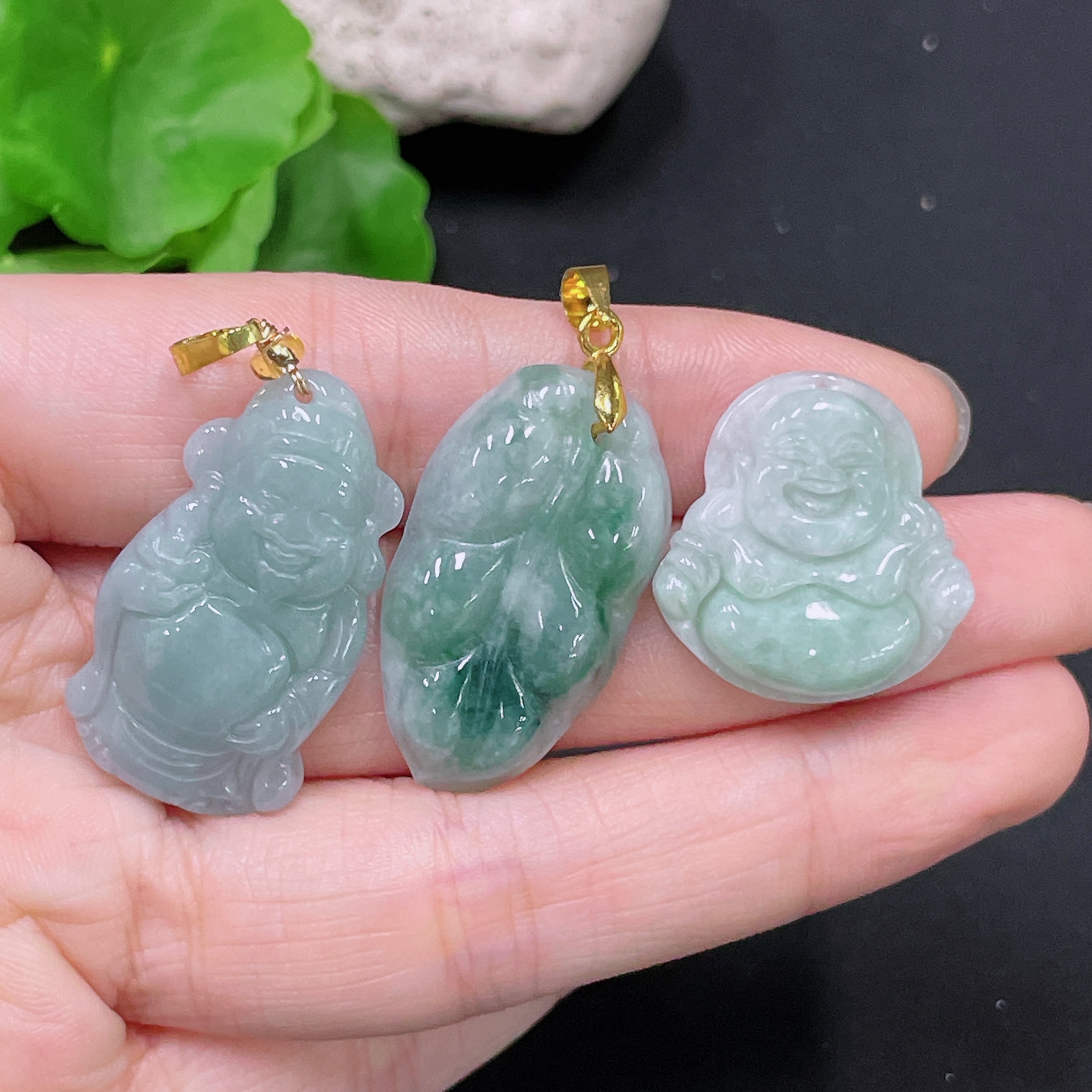 F33892702 Jadeite Pendants Sell as a Lot Non-Gold