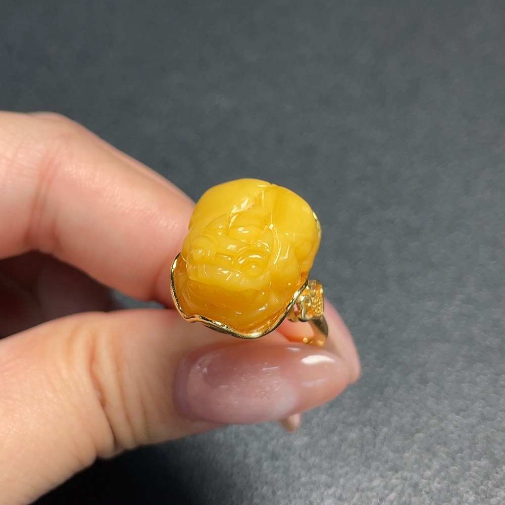 C33922308 Amber Beeswax Ring Adjustable Non-Gold Total Weight Approx.5g Colorless Coating